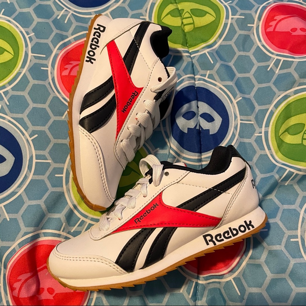 Reebok sneakers (preschool 12)